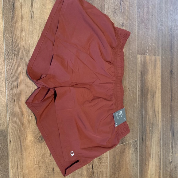 BNWT Gap Fit G Sprint 3” Athletic Short - Picture 2 of 2